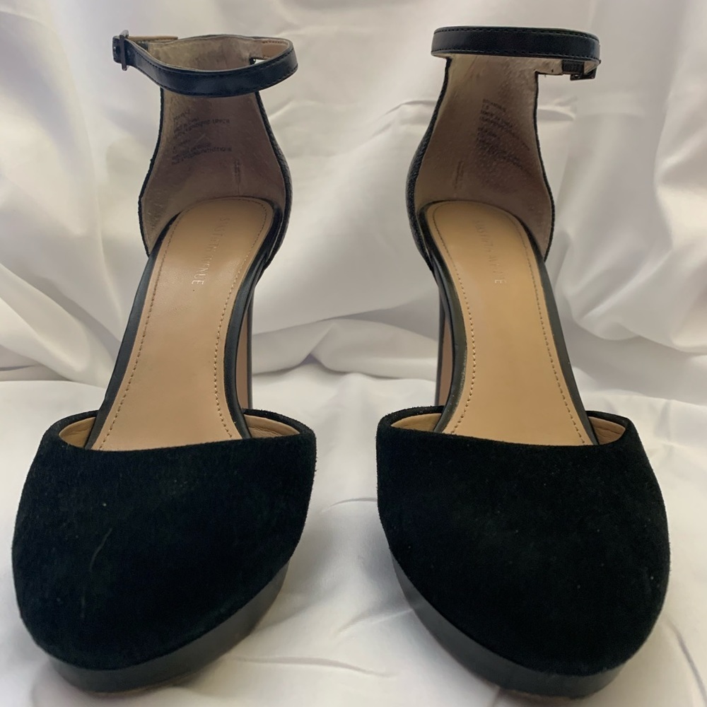 Sak’s Fifth Avenue 4” Heels